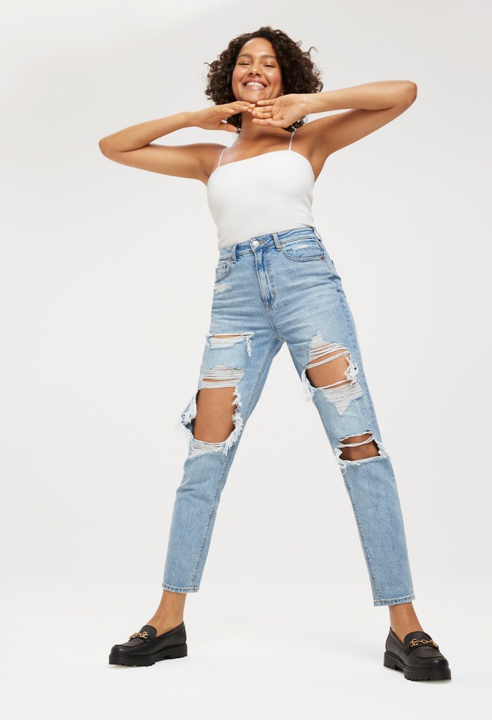 Get to Know: Mom Jeans for Women - #AEJeans