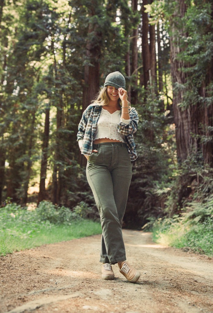 Must-Have Fall Outfits for Guys and Girls - #AEJeans