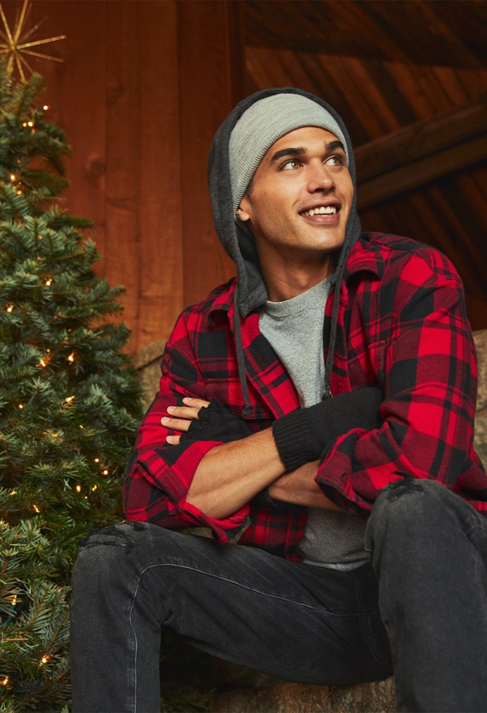 guy wearing a red American Eagle flannel shirt and gray beanie