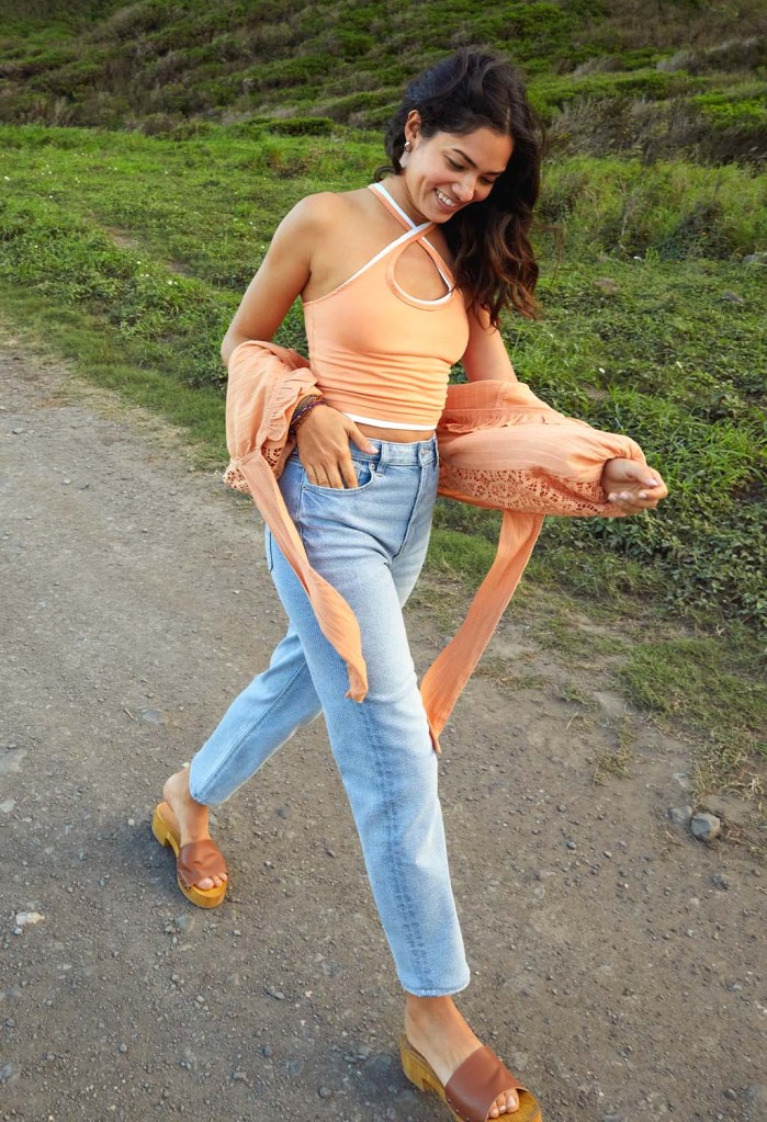 Now Trending: Pink Outfits for Summer - #AEJeans