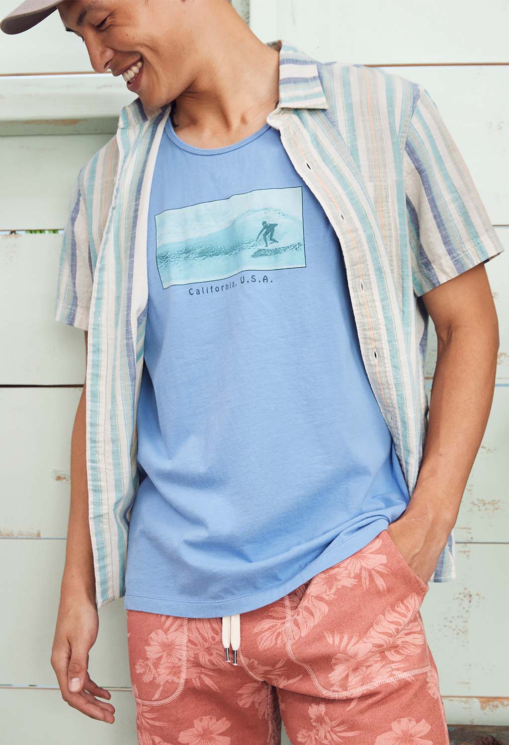 Beach Outfits & Beachwear Ideas for Guys and Girls - #AEJeans