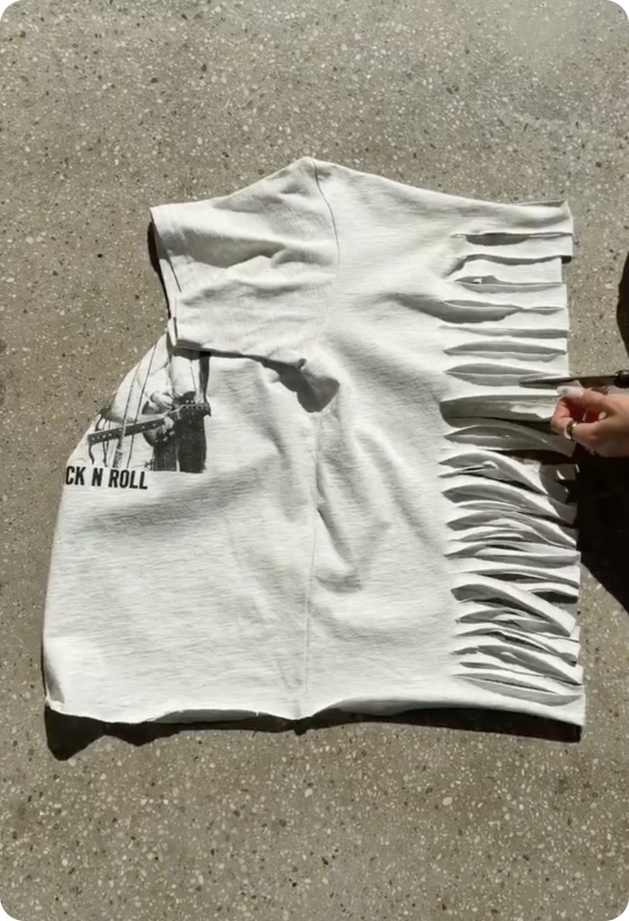 American Eagle DIY cut out graphic tee step four